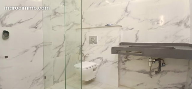 Superbe appartement à vendre à El Menzeh. Surface totale 136 m². Piscine et cheminée — 4