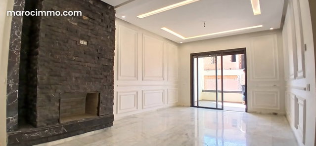 Superbe appartement à vendre à El Menzeh. Surface totale 136 m². Piscine et cheminée — 3