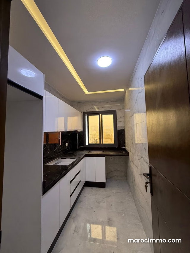 Appartement en vente à Martil. 1 Pièce. Jardin — 5