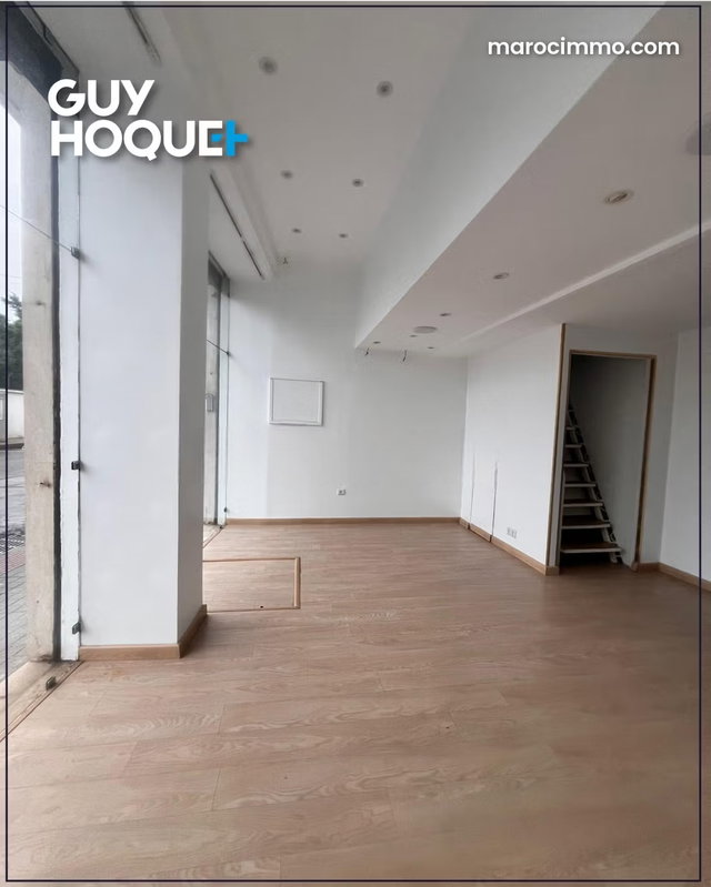 Local à coté du lycée Lyautey 34m² — 2
