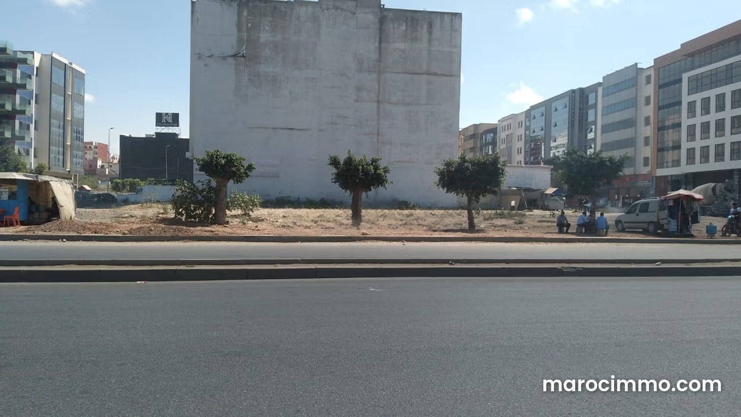 Terrain 955 m² en façade boulevard, Lissasfa, Casablanca — Casablanca