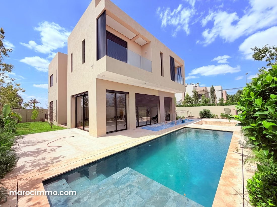 Modern 500 m² Villa with Pool and Garden, Hay Targa, Marrakech — Marrakesh