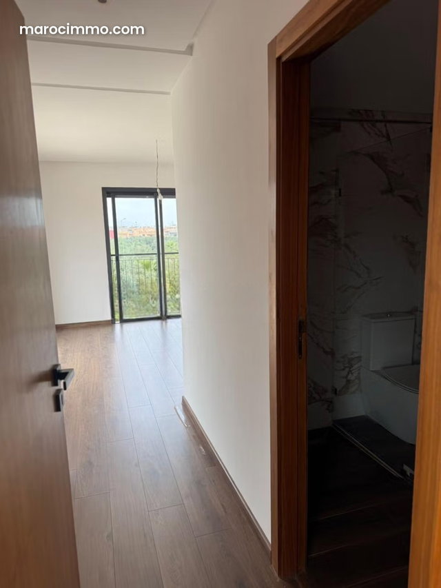 À vendre belle villa avec piscine route de casa — 4