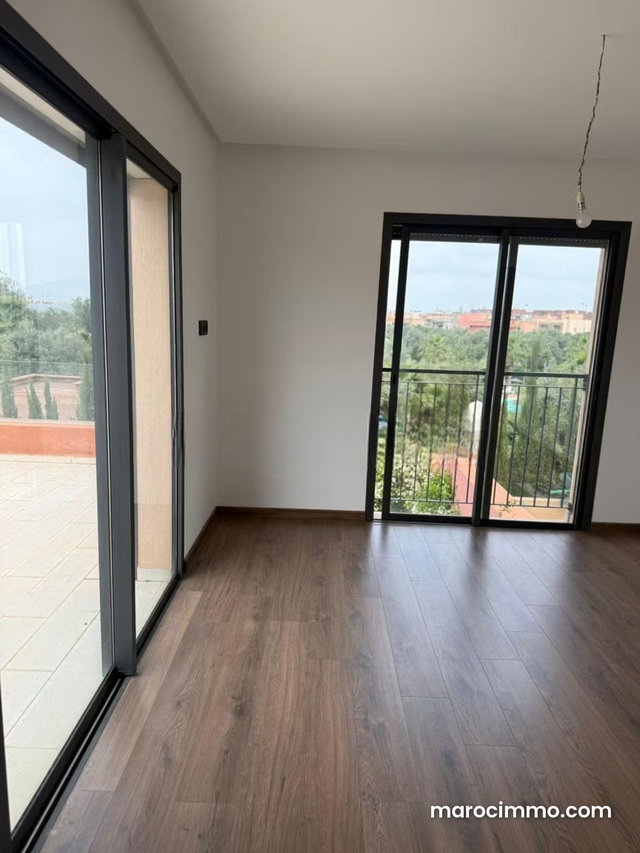 À vendre belle villa avec piscine route de casa — 5
