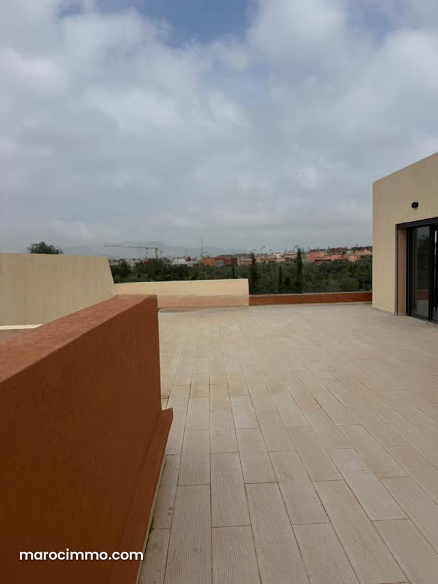 À vendre belle villa avec piscine route de casa — 2