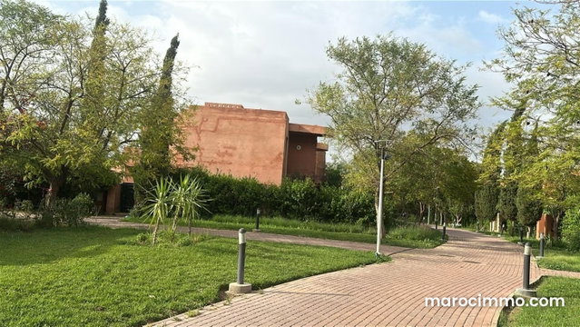 Villa d’angle sans vis à vis avec vue piscine Marrakech — 3