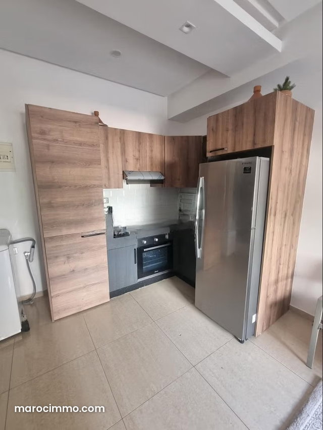 Vend appartement à Hay Mohammadi. Superficie 35 m². Bien meublé — 4