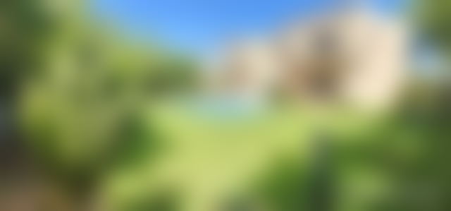 فيلا فاخرة بواجهة جنوبية ومسبح على طريق ورزازات مراكش — مراكش
