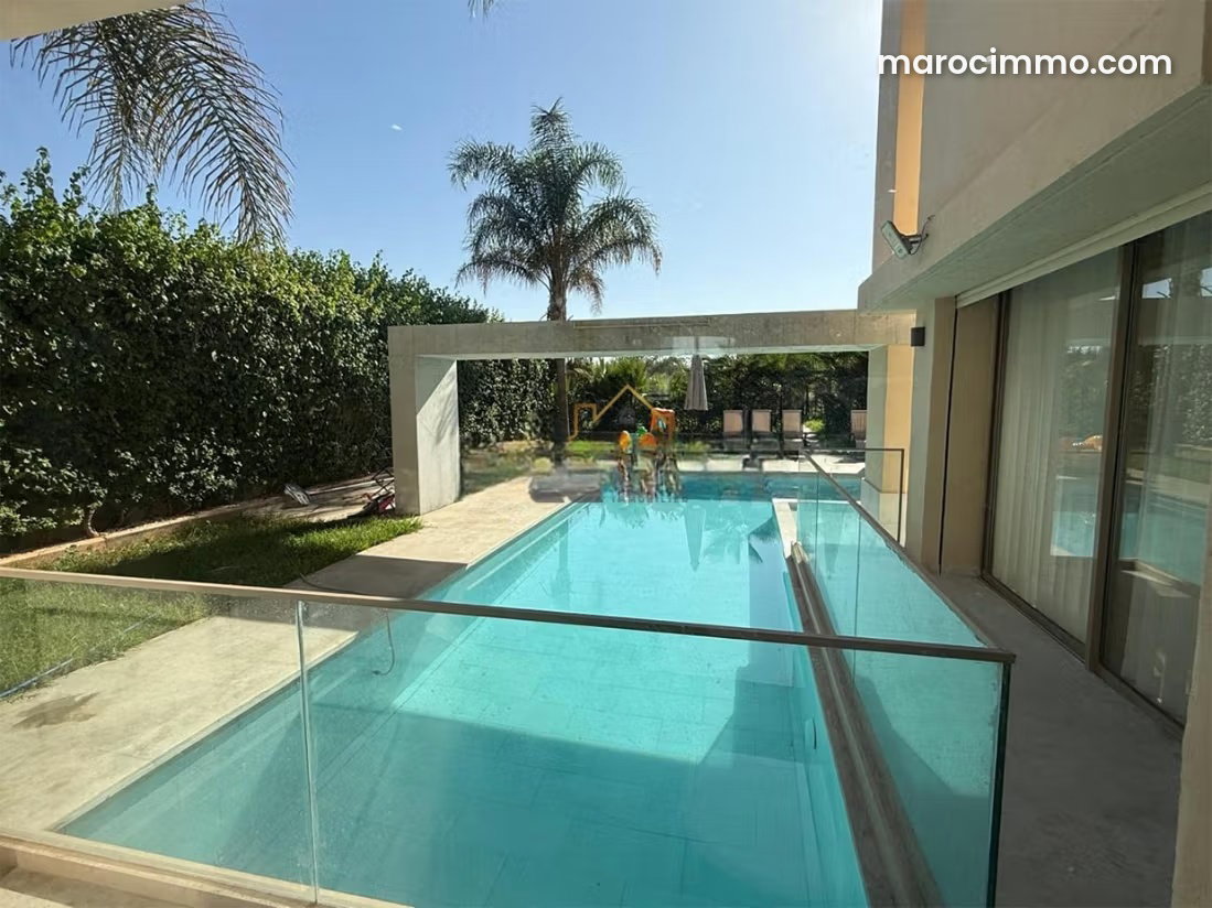 Villa contemporaine 370 m², jardin et piscine, Agdal Marrakech — Marrakech