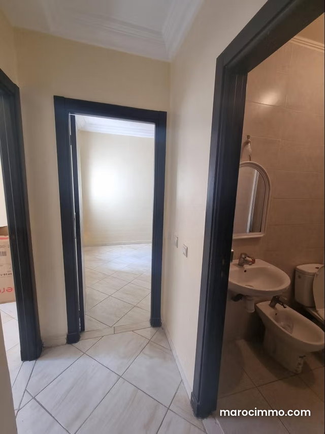 Vente d'un bel appartement à Hay Mohammadi. Superficie 50 m². Service de concierge et climatisation — 5