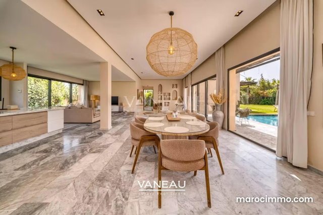 Ground Floor Villa 4 Bedrooms Land 1460m2 — 2