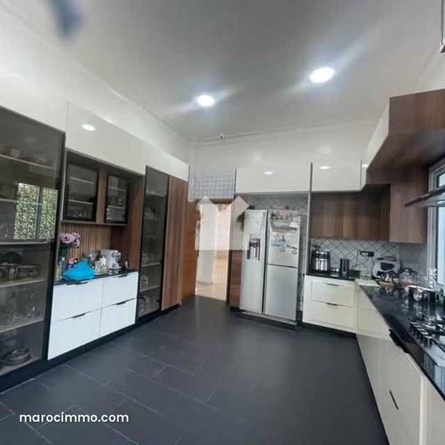 Villa à Vendre de 1046.0 m² à Dar Bouazza, Tamaris1 — 4