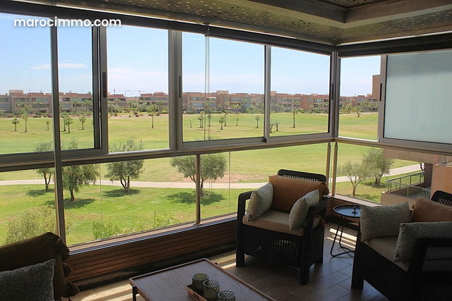 Luxurious 3-Bedroom Apartment in Prestigious Location — 2