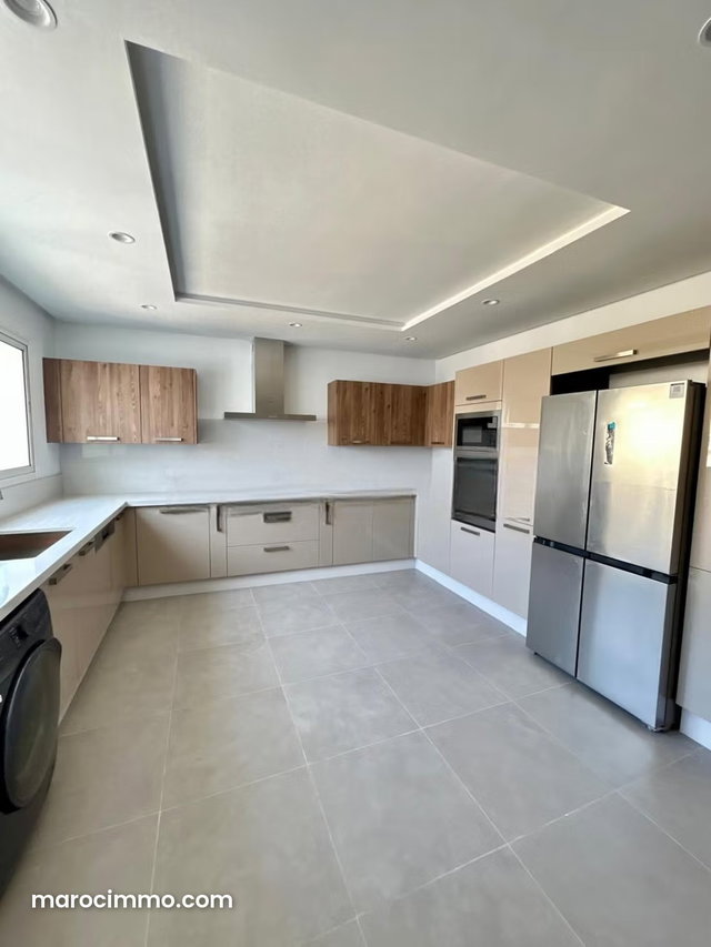 Superbe appartement de standing à louer – Racine — 4