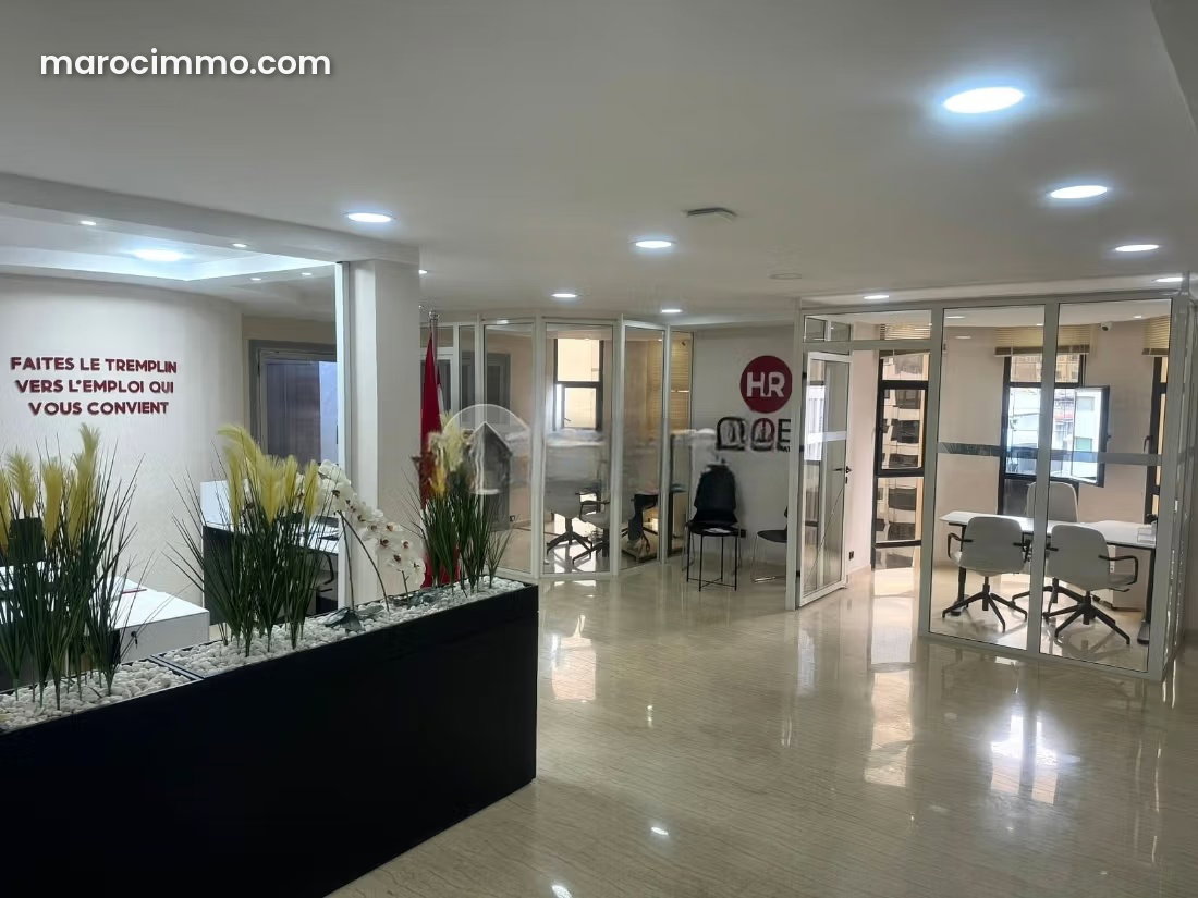 116 m² Office for Sale in Casablanca’s Hospitals District — Casablanca
