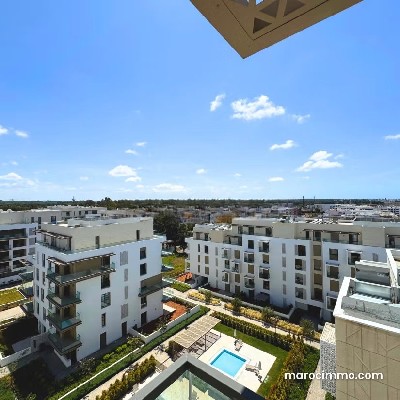 2-Bedroom Apartment with Terrace and Pool in Souissi, Rabat — Rabat