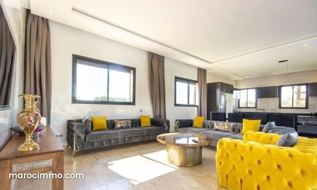 Villa À Vendre Meublé 1500 M² Route De Ouarzazate — مراكش