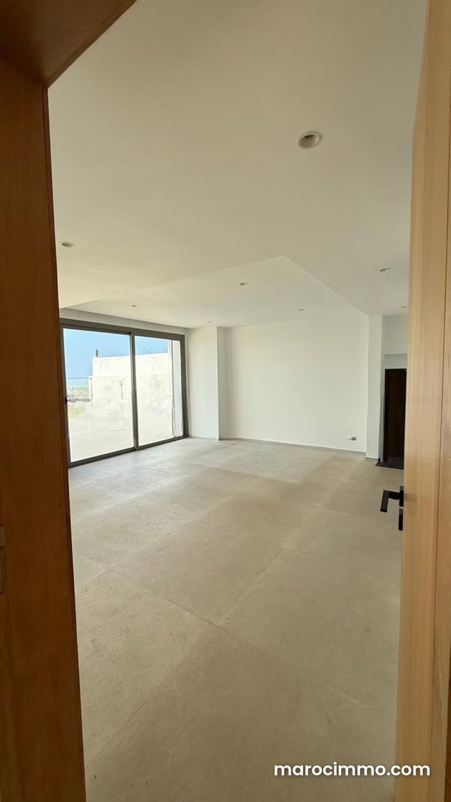 New villa for rent in Ain Diab 70000dh — 3