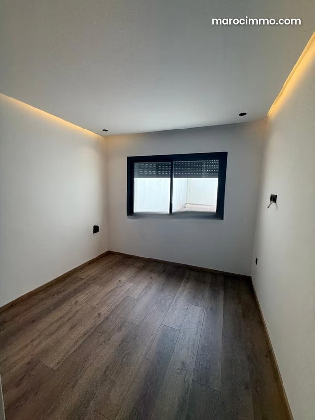 Apartment for Sale with Large Terrace — 3