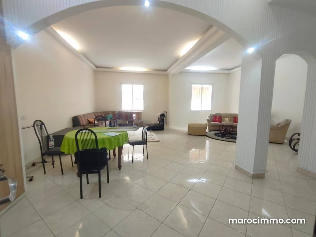 76 m² Office with Terrace, Casablanca City Centre — Casablanca