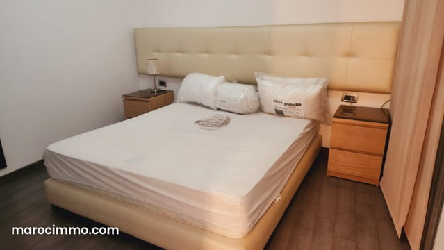 Location Superbe studio meublé en plein cœur de Racine — 4
