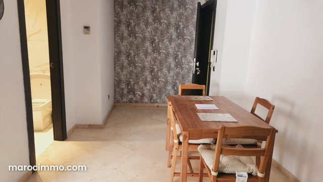 Location Superbe studio meublé en plein cœur de Racine — 3