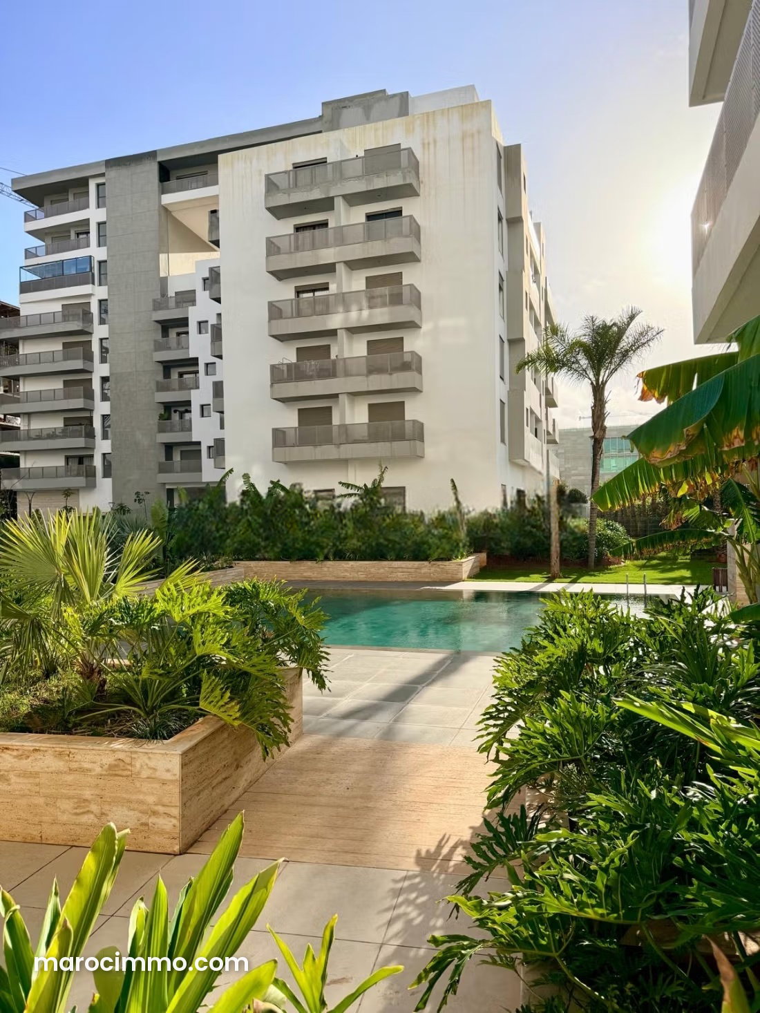 Furnished 45 m² Apartment in Casablanca Finance City with Swimming Pool — Casablanca