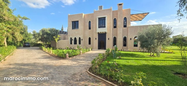 Arabo-Andalusian villa in Marrakech near Ouarzazate road — 5