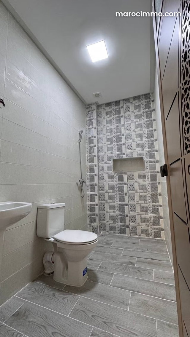 À vendre appartement proche de medina — 4