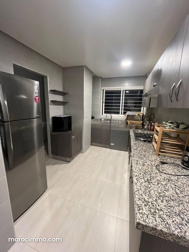 Appartement meublée 2 chambres salon — 4