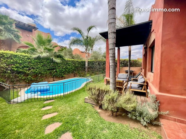 Villa 256 m2,3 Chs, piscine — Marrakech