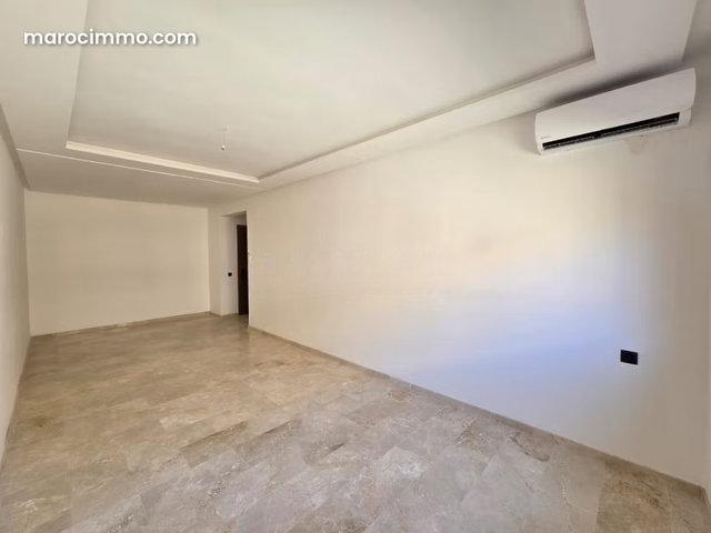 À VENDRE – Appartement à Semlalia, Guéliz – Vue Piscine — 2