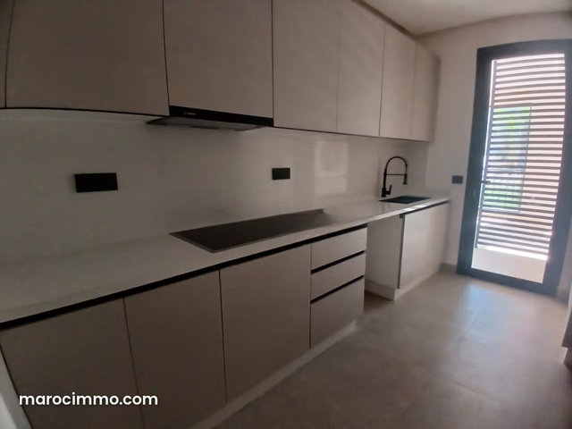 Un magnifique appartement neuf à louer — 4