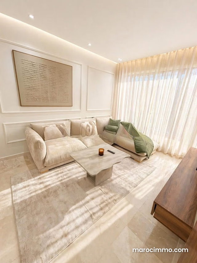 Vente d'un bel appartement à Oasis. 1 Pièce. Salon Marocain et antenne parabolique — 3
