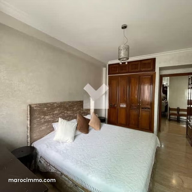 Appartement à Vendre de 176.0 m² à Casablanca, Mers Sultan — 3