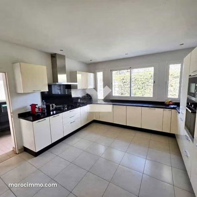 House for Sale of 594.0 m² in Casablanca, California — 5