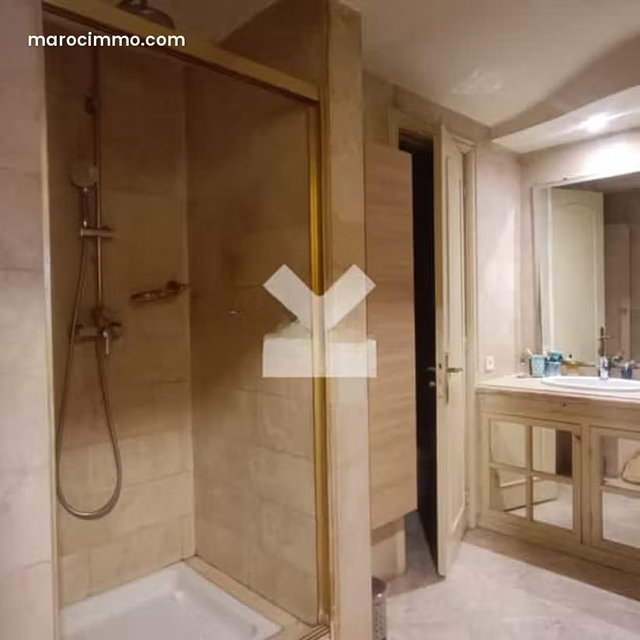 Appartement à Vendre de 283.0 m² à Casablanca, Maarif — 5