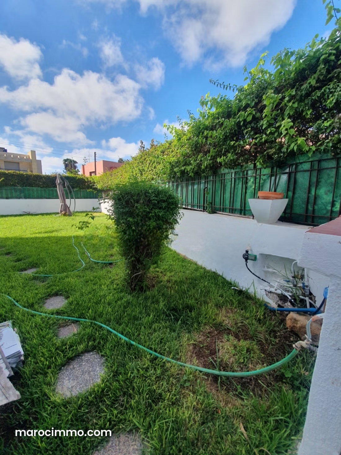 420 m² Villa for Rent in Oasis, Casablanca, with 4 Bedrooms and a Garden — Casablanca
