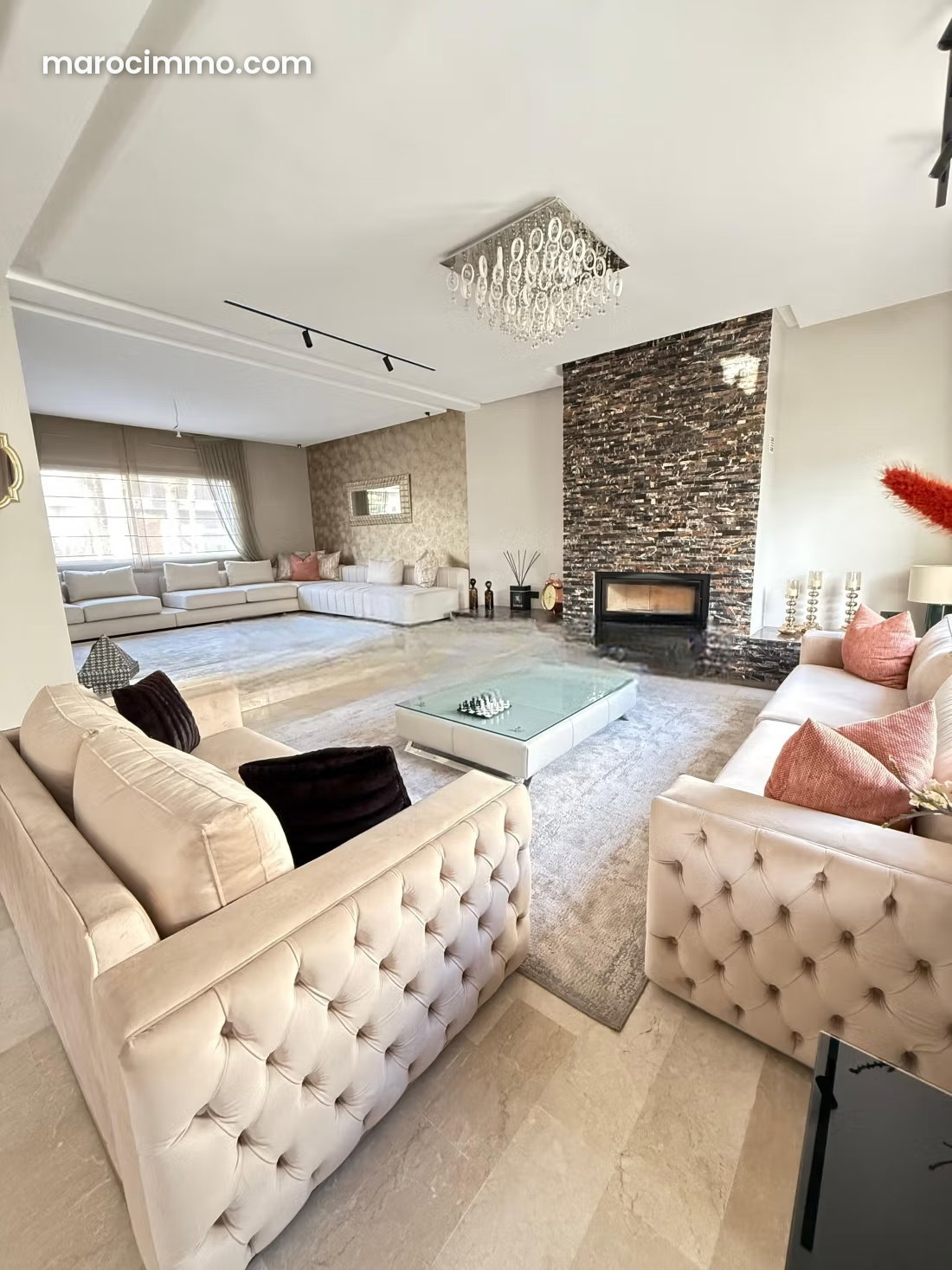 Villa 450 m² avec piscine, Bouskoura centre à vendre — Bouskoura