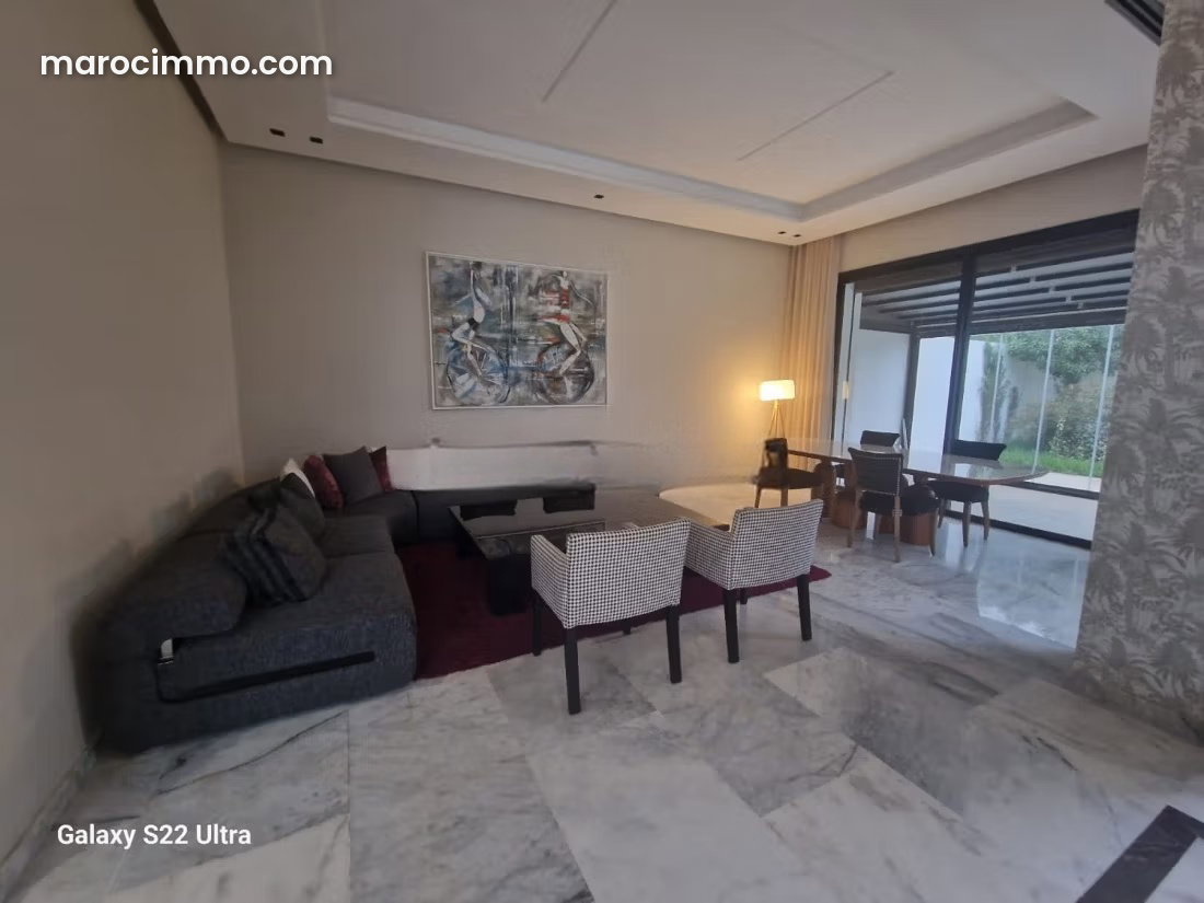 Furnished 600 sqm villa with pool and garden in Ville Verte, Bouskoura — Bouskoura
