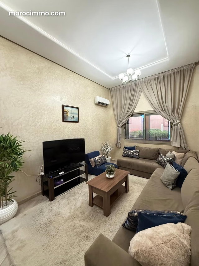 Appartement RDC 3 pièces avec terrasse piscine — 2