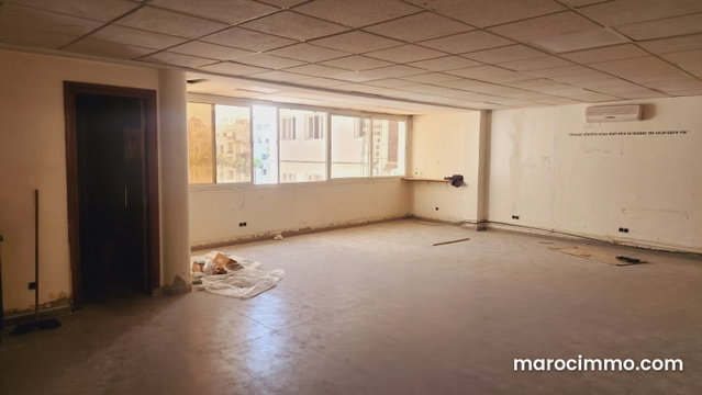 Opportunité a saisir bureau open space a la location — 4