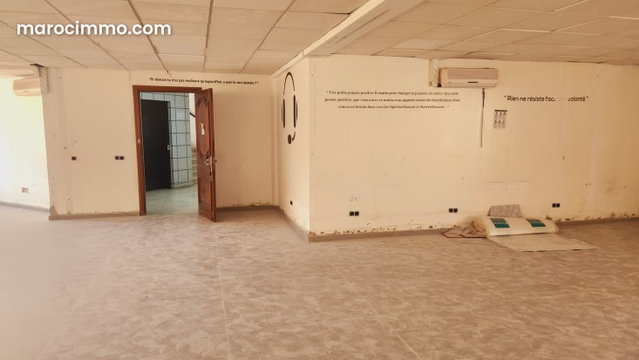 Opportunité a saisir bureau open space a la location — 3
