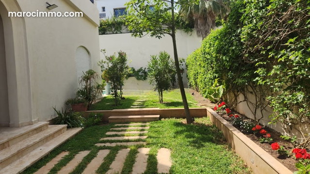 Superbe villa à la location à Ain diab — 3