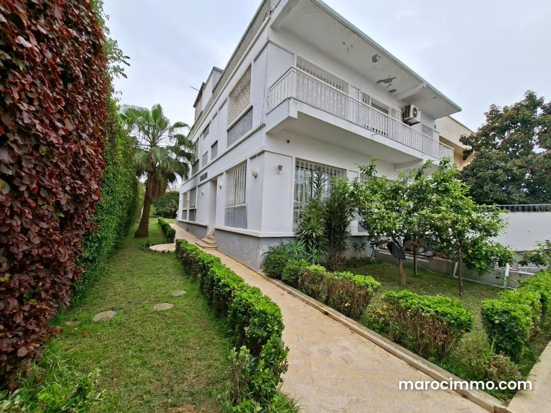 Villa 626 m², 5 chambres, Les Ambassadeurs, Rabat — Rabat
