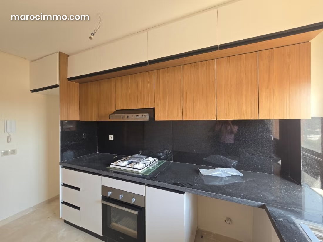 Bright Apartment in Semlalia, Marrakech with Terrace — Marrakesh