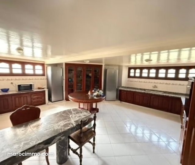 Villa à vendre à Hay Riad – 340 m², Fort potentiel — 4