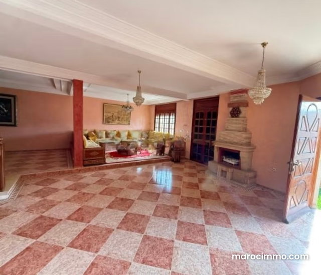 Villa à vendre à Hay Riad – 340 m², Fort potentiel — 3