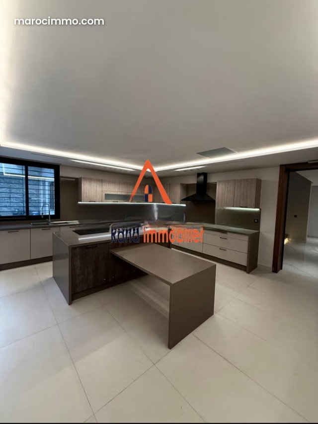 Villa for Sale in Souissi — 5
