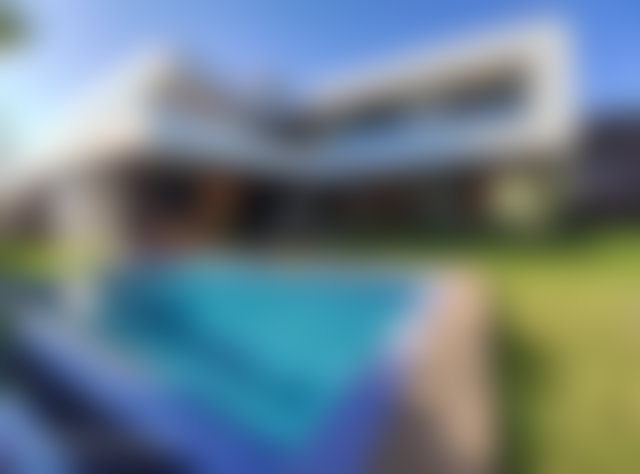 Villa 2000 m² avec piscine et jardin, Souissi, Rabat — 2